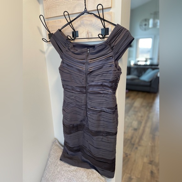 Le Chateau XXS - Picture 3 of 3